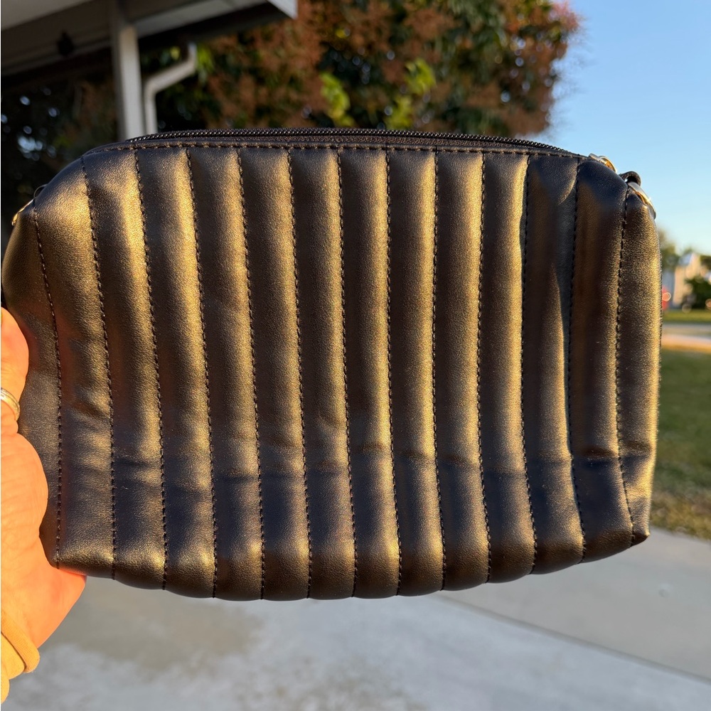 ALDO Black Quilted Set of 2 Shoulder Bag with Gold Details - Picture 9 of 16